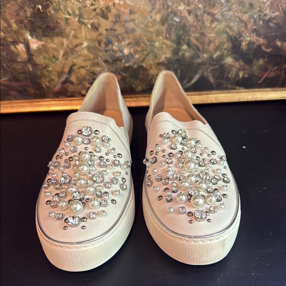 $498 Stuart Weitzman Cream White Crystal Pearl Sneakers Size 8.5 - Picture 3 of 11